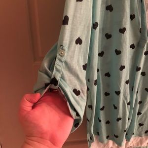 Green printed quarter sleeve shirt